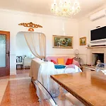 Villa Martina *